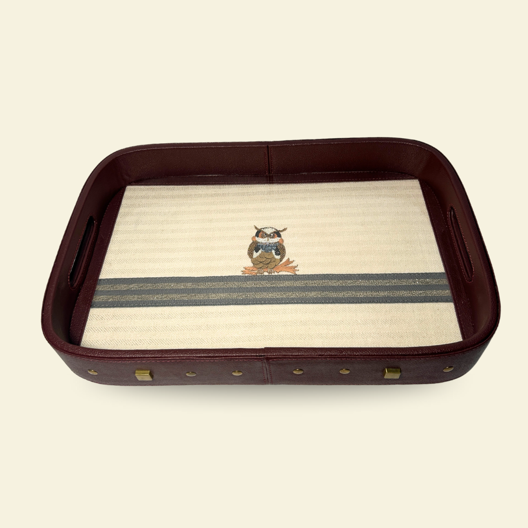 HOOT & HOLLOW ROUND SERVING TRAY (MEDIUM)