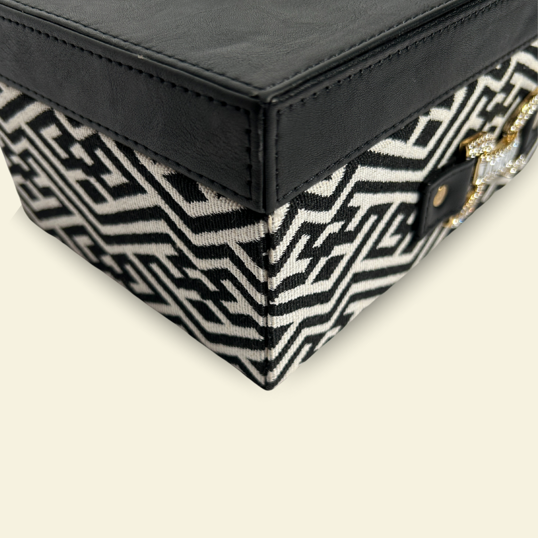 MOSAIC ZIGZAG PREMIUM TISSUE BOX